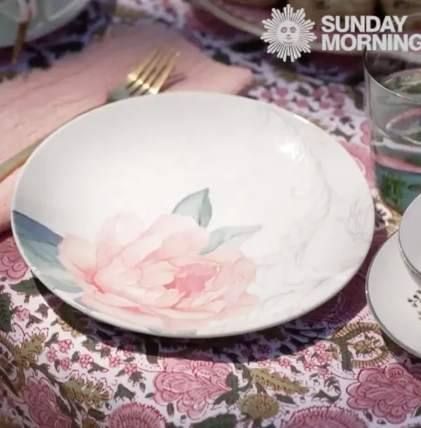 Discount Pomegranate Inc Bohemian Floral Moss & Mauve Tablecloth