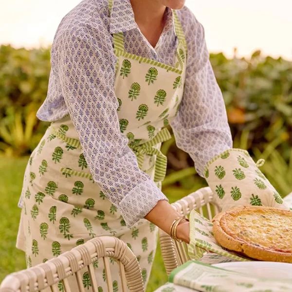 Best Pomegranate Inc Chardonnay Apron