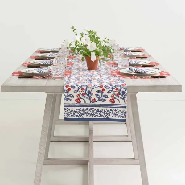 New Pomegranate Inc Emma Red & Blue Table Runner