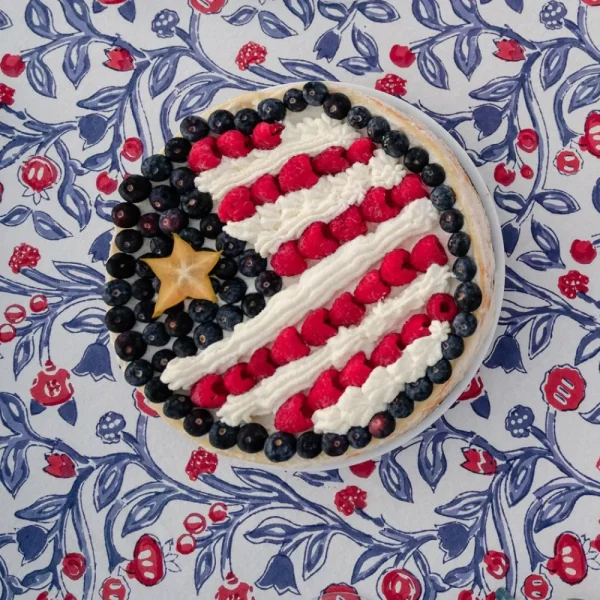 Sale Pomegranate Inc Emma Red & Blue Tablecloth