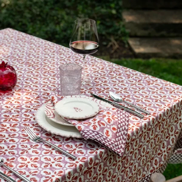 Fashion Pomegranate Inc Fleur de Lis Rose Tablecloth