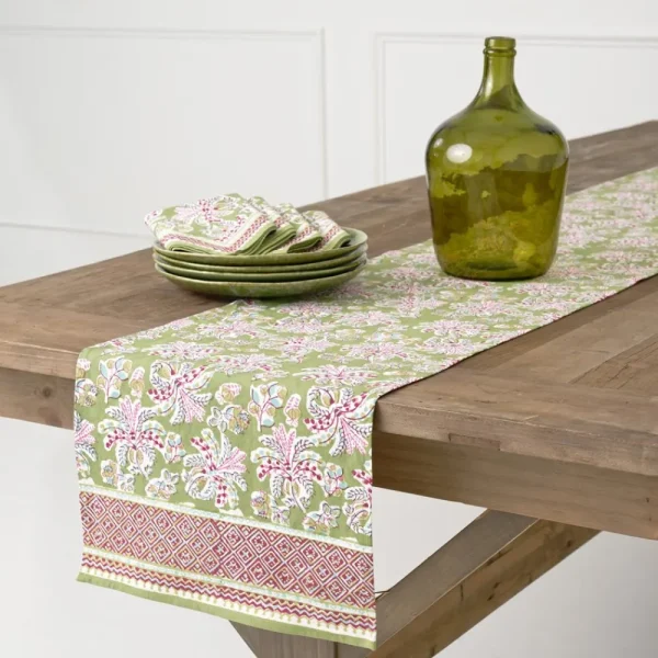 Discount Pomegranate Inc Grecian Palm Fern & Magenta Table Runner