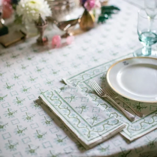 Clearance Pomegranate Inc India Hicks Cuban Flower Blue & Green Tablecloth