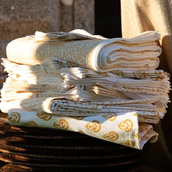 Hot Pomegranate Inc India Hicks Home Seashell Golden Napkin | Set of 4