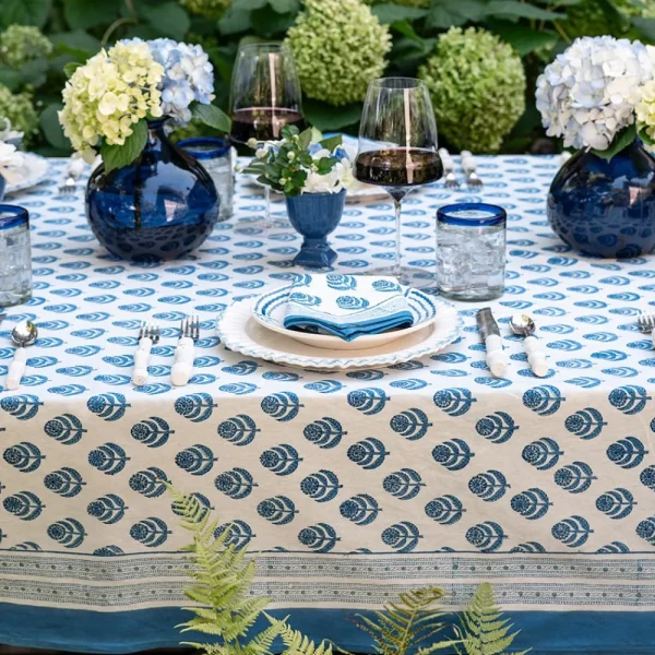 Sale Pomegranate Inc Pinot Tablecloth