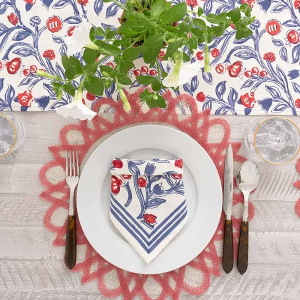 Best Pomegranate Inc Red Bordered Round Woven Easy Care Placemats