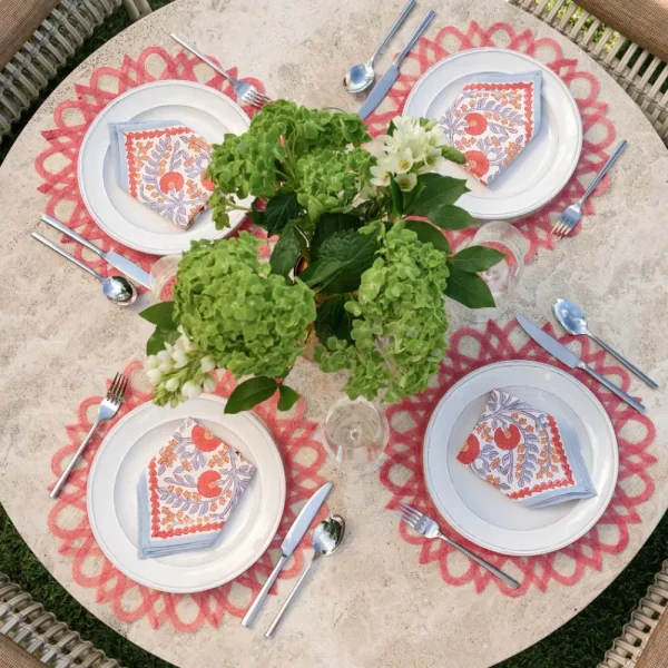 Best Pomegranate Inc Red Bordered Round Woven Easy Care Placemats