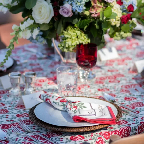 Clearance Pomegranate Inc Run For The Roses 150 Napkins | Set of 4