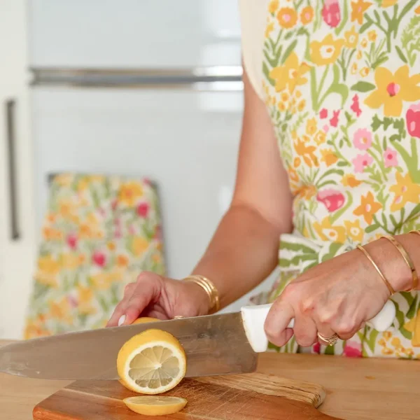 Fashion Pomegranate Inc 70s Flower Apron