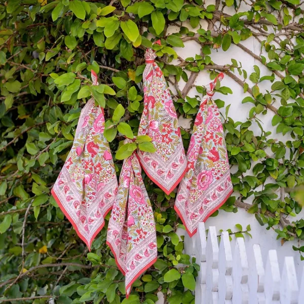 Online Pomegranate Inc Wildflower Garden Napkin | Set of 4