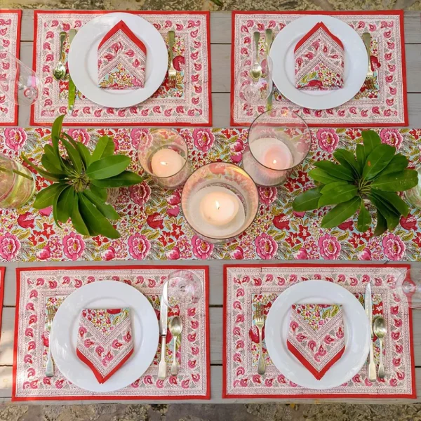 Hot Pomegranate Inc Wildflower Garden Table Runner